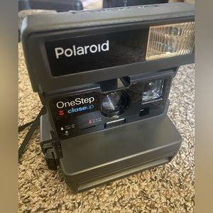 Polaroid 600 Close Up Instant Camera